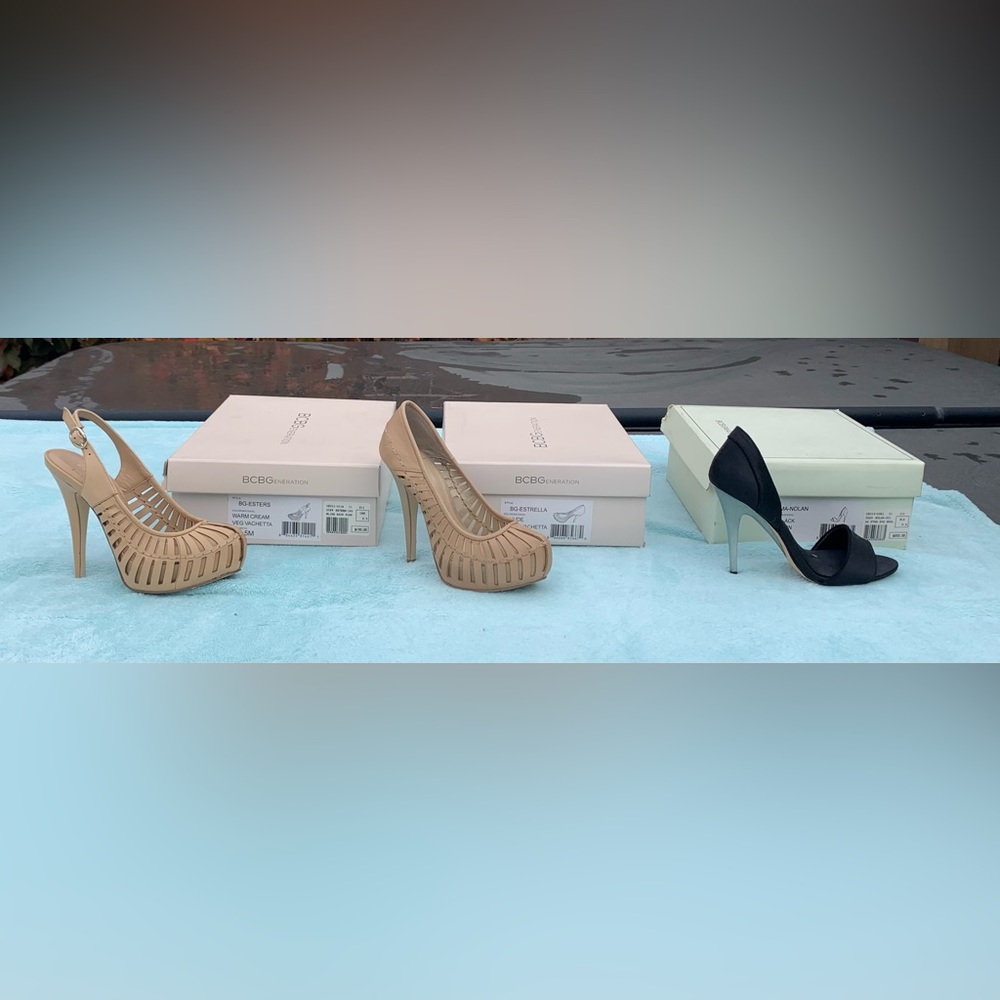 BCBG shoes